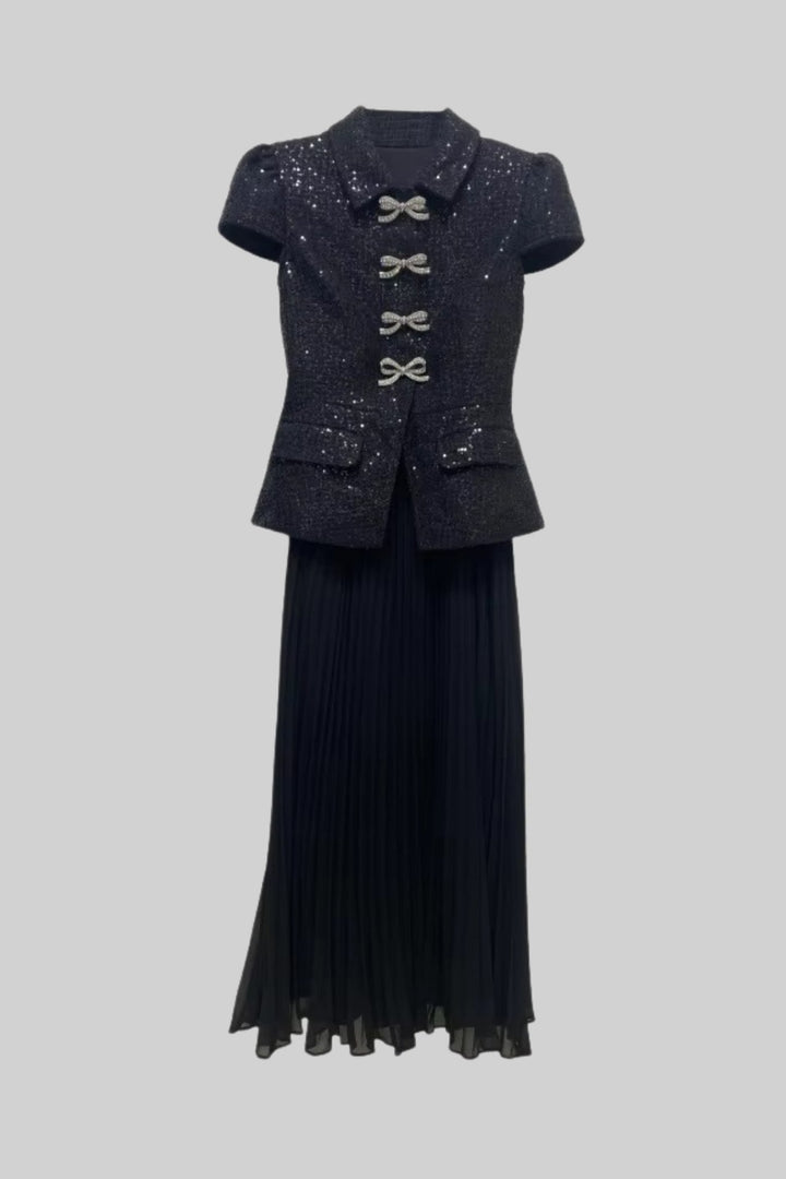 Payetli Üst ve Pileli Etekli Şık Takım