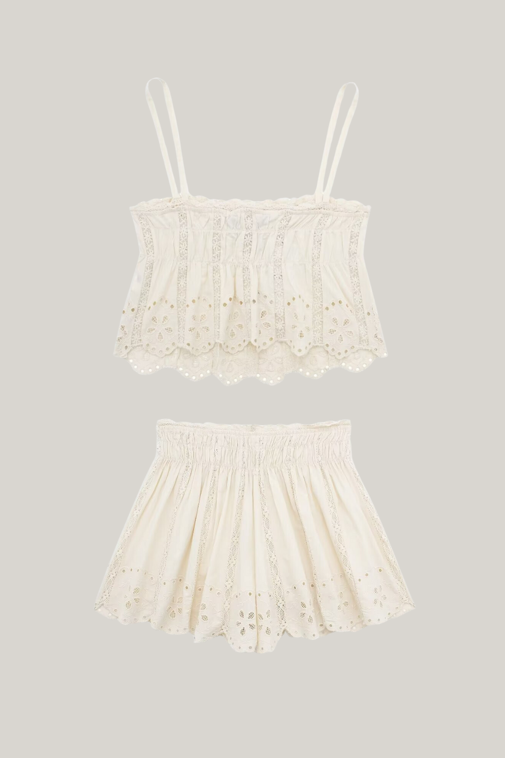 İşlemeli Dantelli Üst Ve Şort Takım