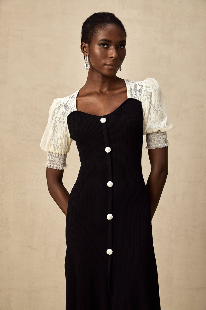 Noa Dantel Detaylı Örgü Midi Elbise