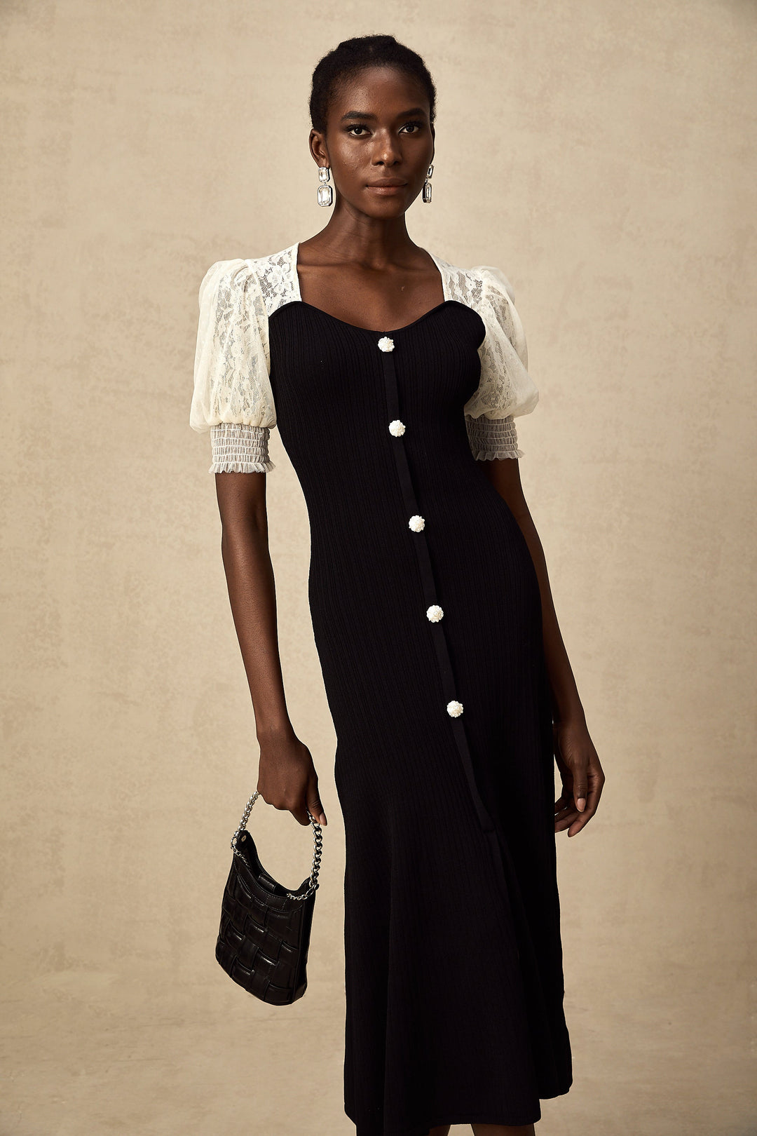 Noa Dantel Detaylı Örgü Midi Elbise