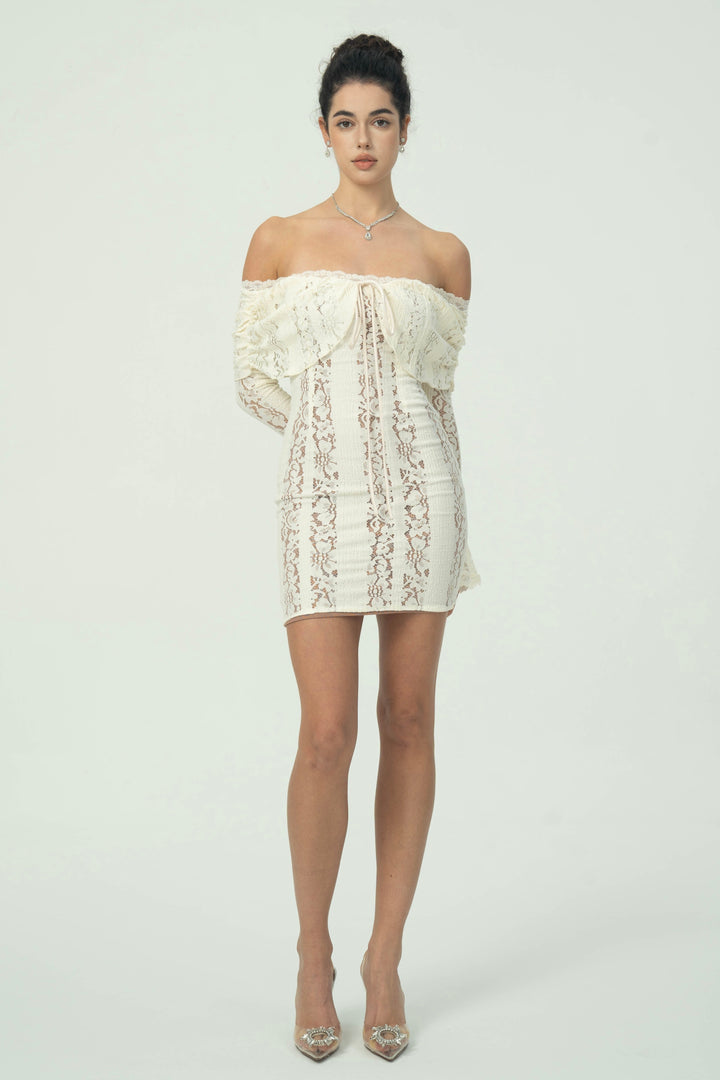 Çan Kollu Şık Omuzları Açık Dantel Mini Elbise