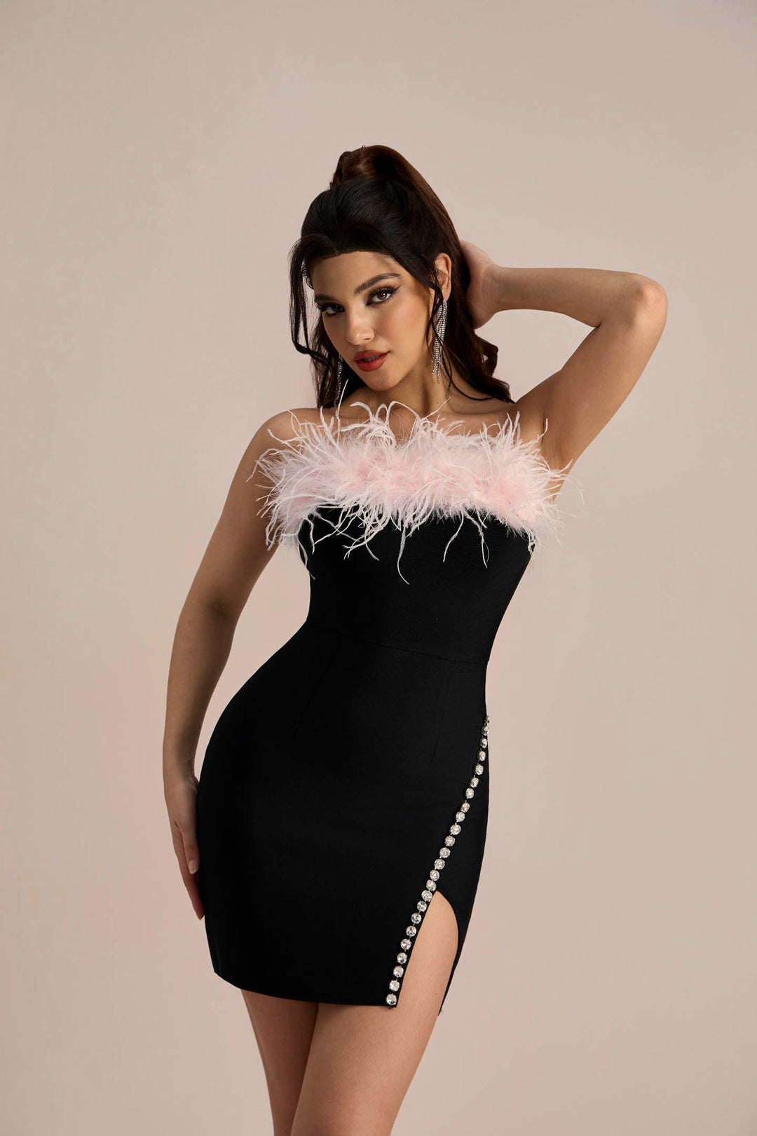 Cynthia Tüy Detaylı Kristal Mini Elbise