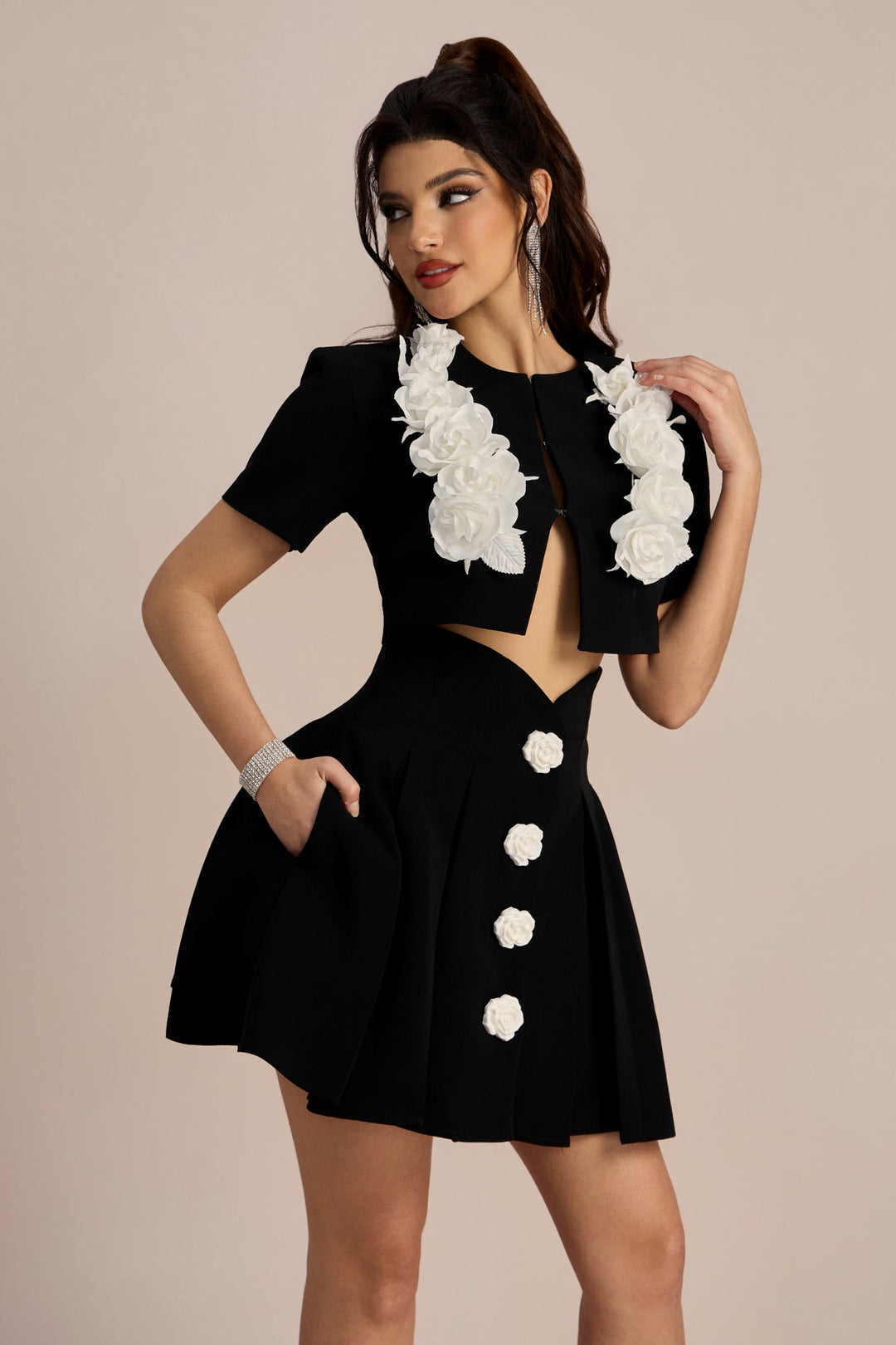 Selena Gül İşlemeli Set