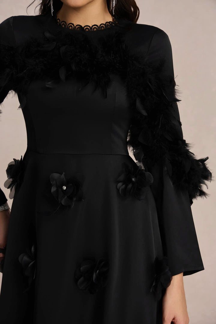 Theresa Çiçek Aplikeli Uzun Kollu Maxi Elbise