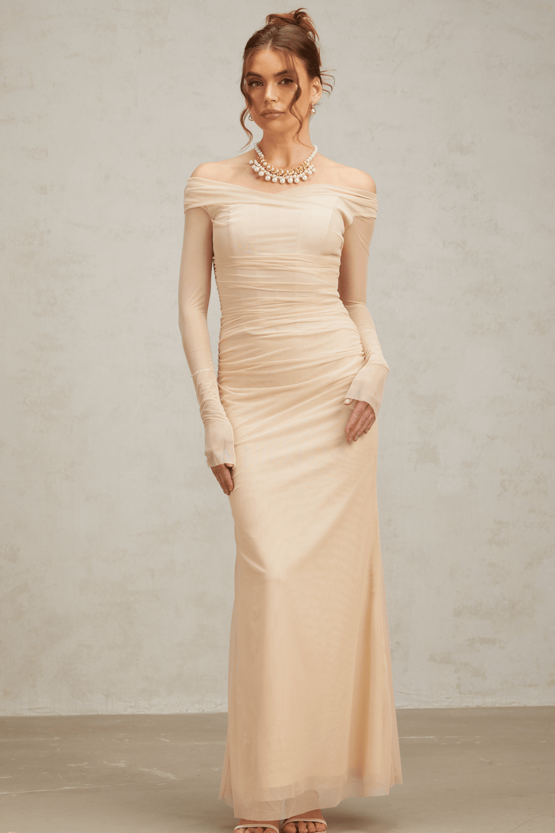 Elegance Aura Omuz Dekolteli Tül Uzun Elbise