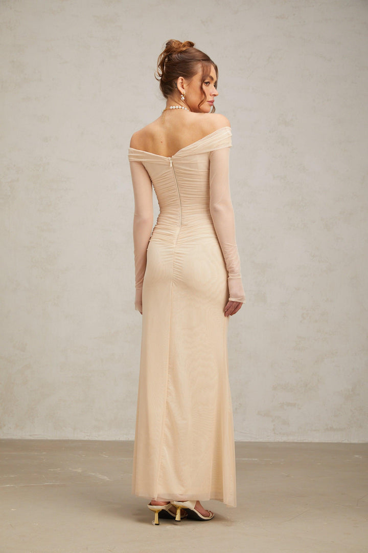 Elegance Aura Omuz Dekolteli Tül Uzun Elbise