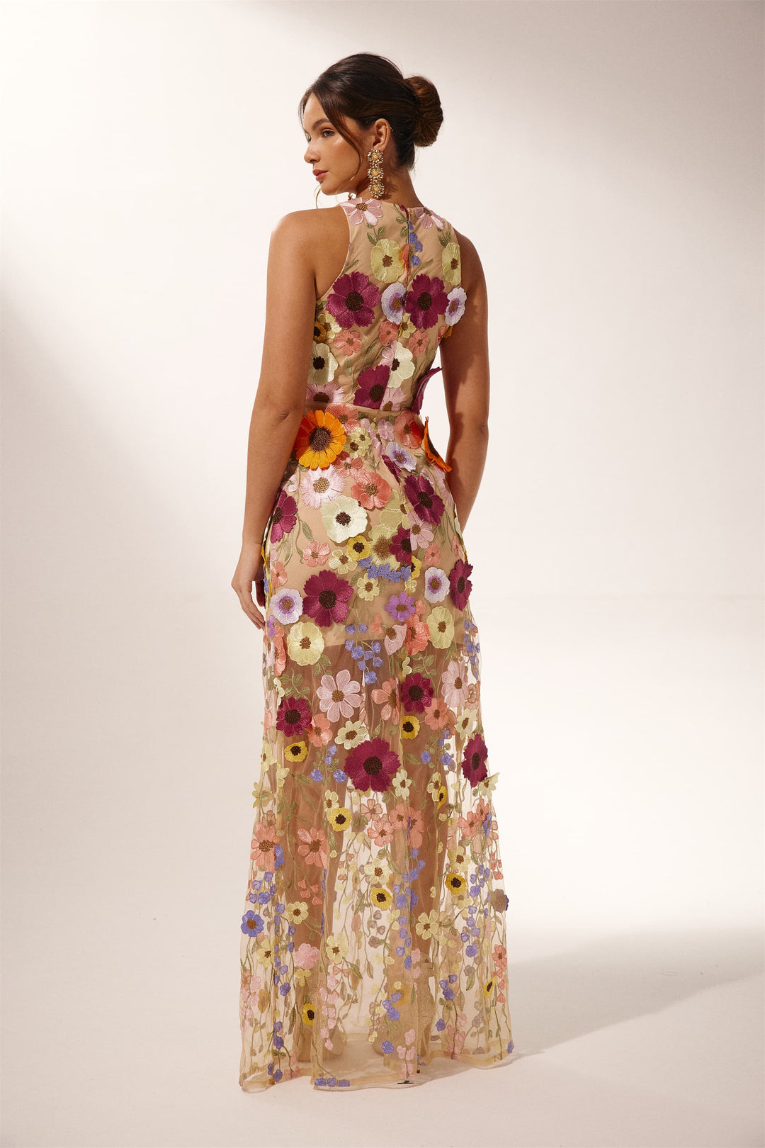 Andrea Çiçek İşlemeli Kolsuz Uzun Elbise