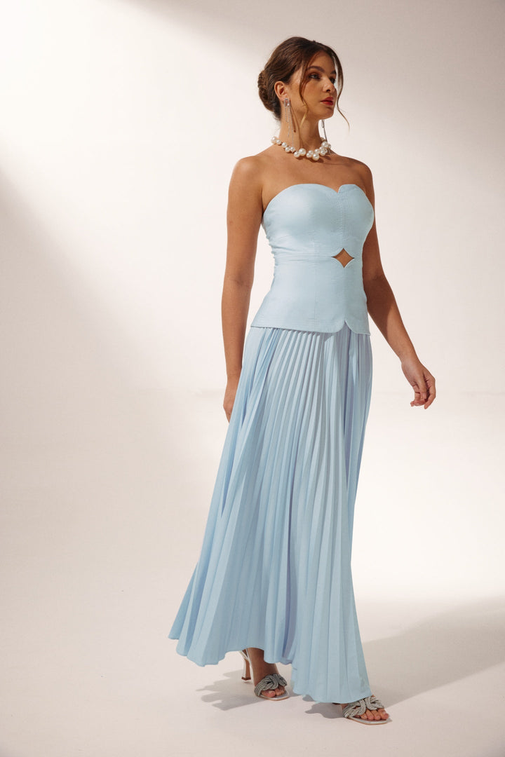 Beatrice Kesikli Pileli Takım