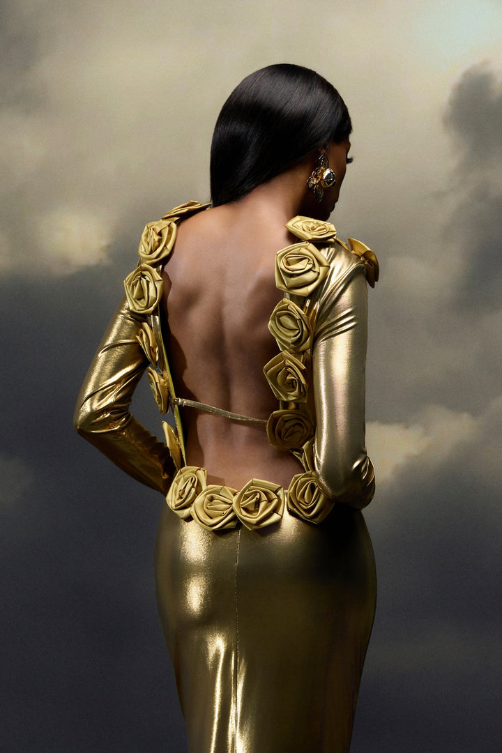 Octavia Çiçek Aplikeli Sırtı Açık Uzun Elbise