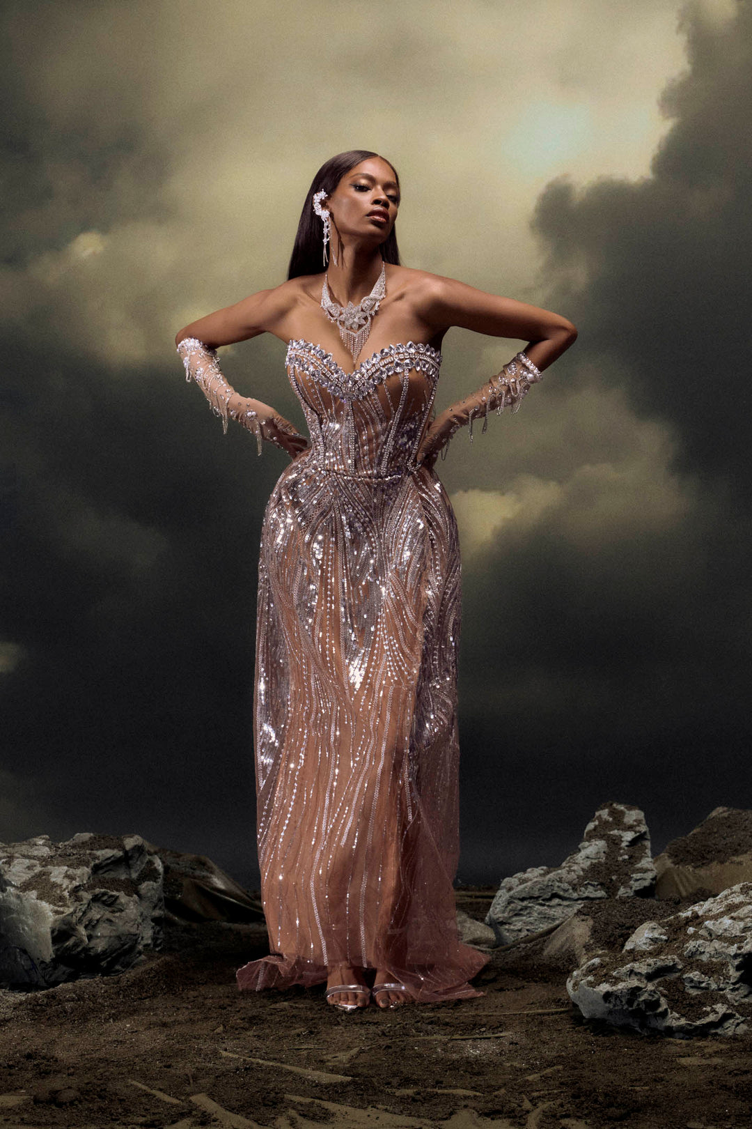 Elaine Diamond Taşlı Korse Transparan Maxi Elbise