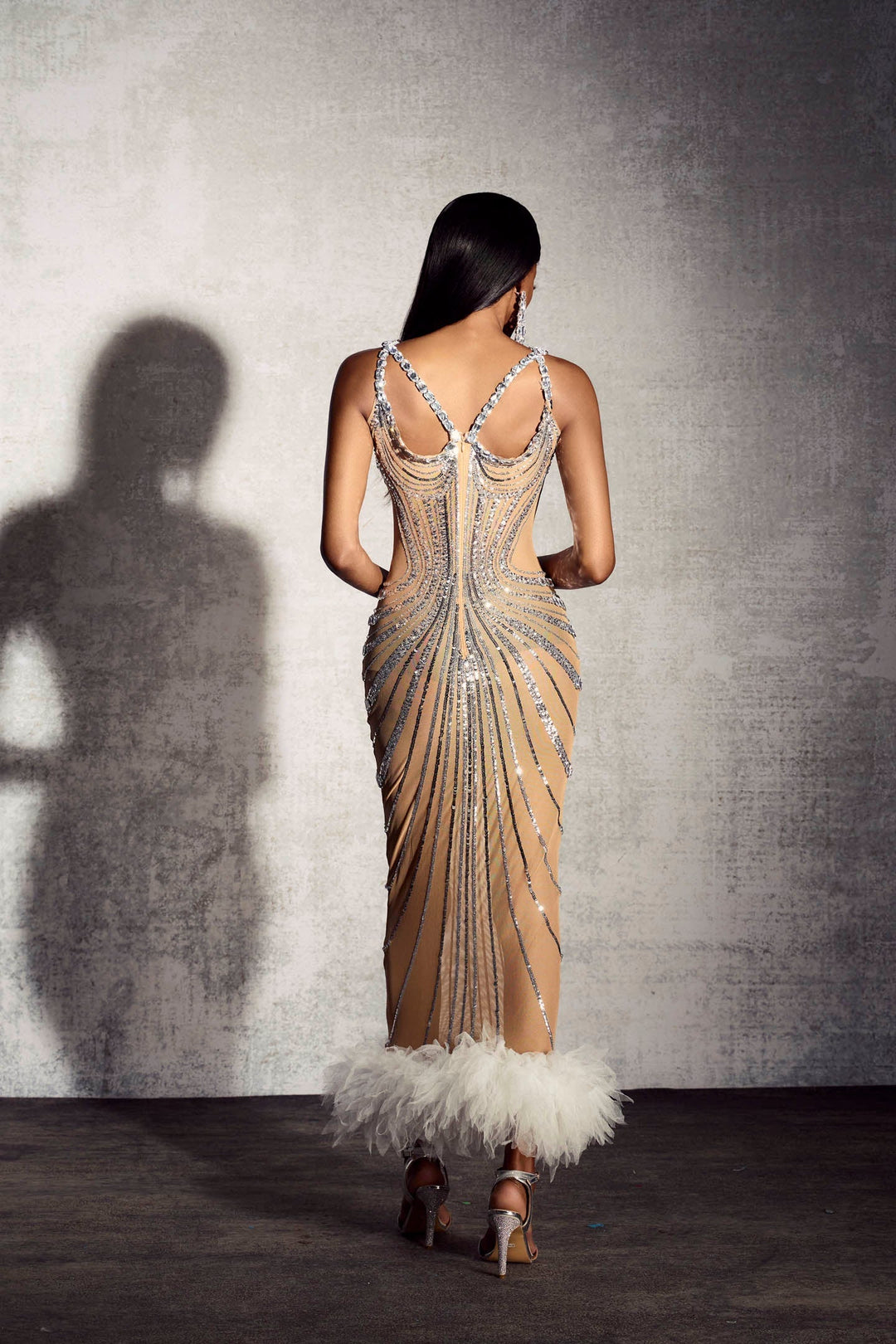 Lena Taşlı Taşlı Tüy Detaylı Maxi Elbise