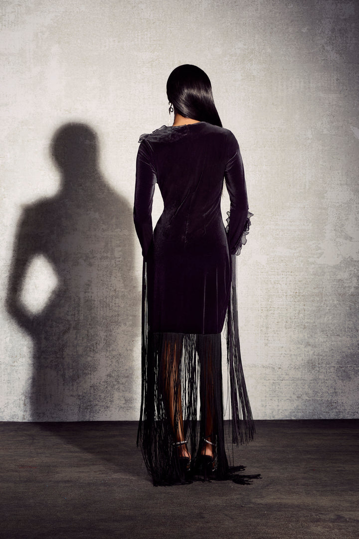 Jennifer Uzun Kollu Püsküllü Kadife Maxi Elbise