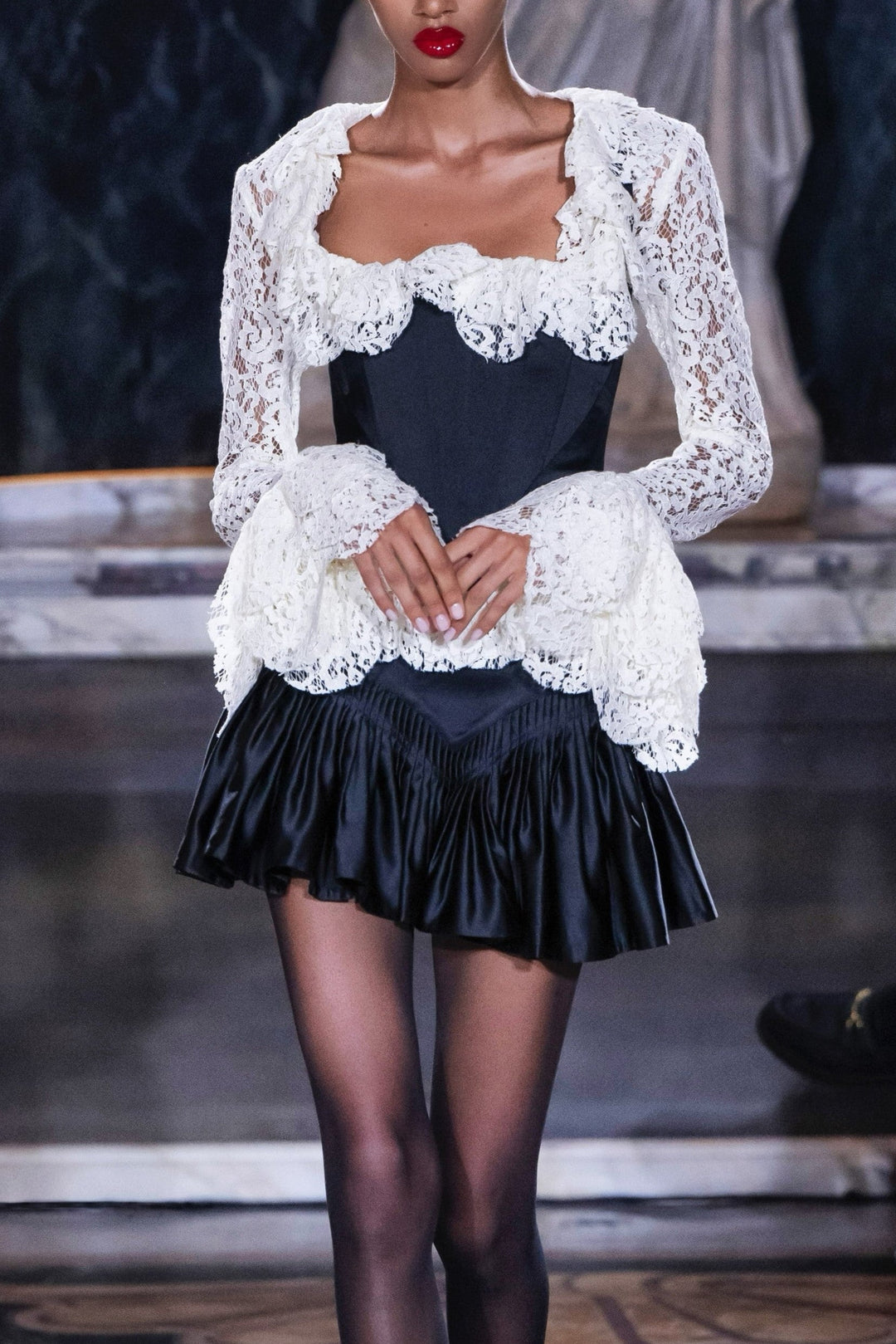 Mona Kare Yaka Kadife Korse Takım