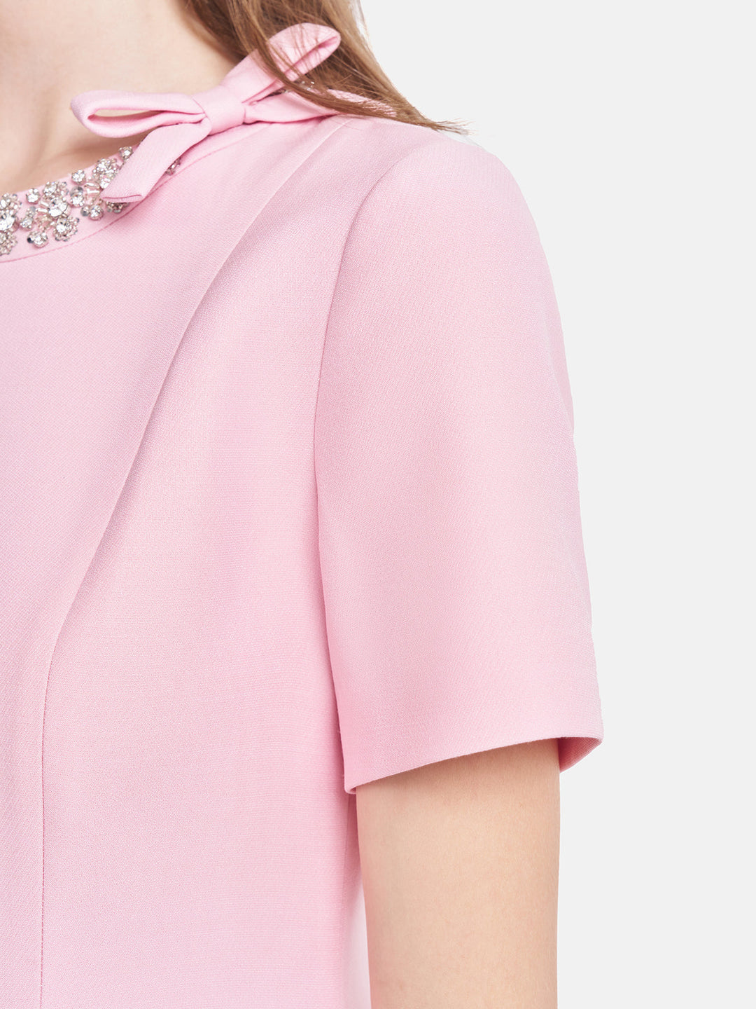 El İşlemeli Bedene Oturan Mini Elbise