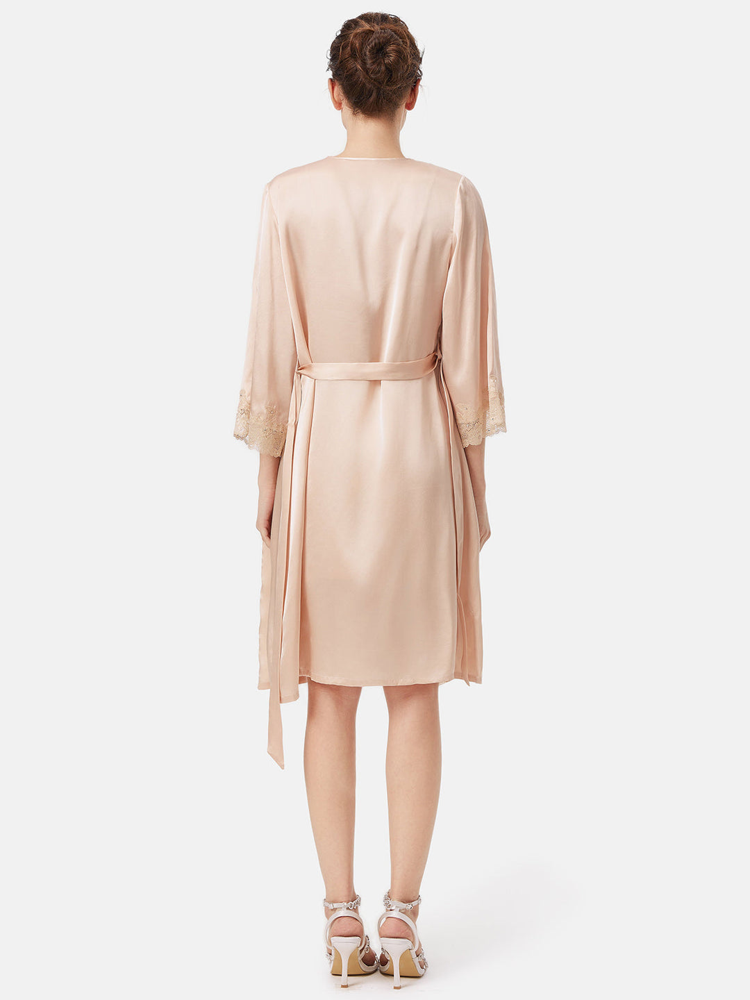 İpek Dantel İşlemeli Sabahlık