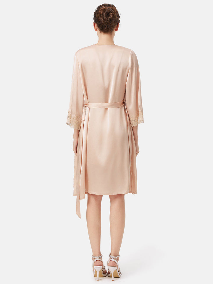 İpek Dantel İşlemeli Sabahlık