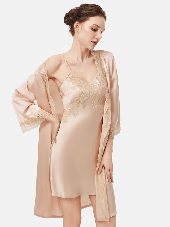 İpek Dantel İşlemeli Sabahlık