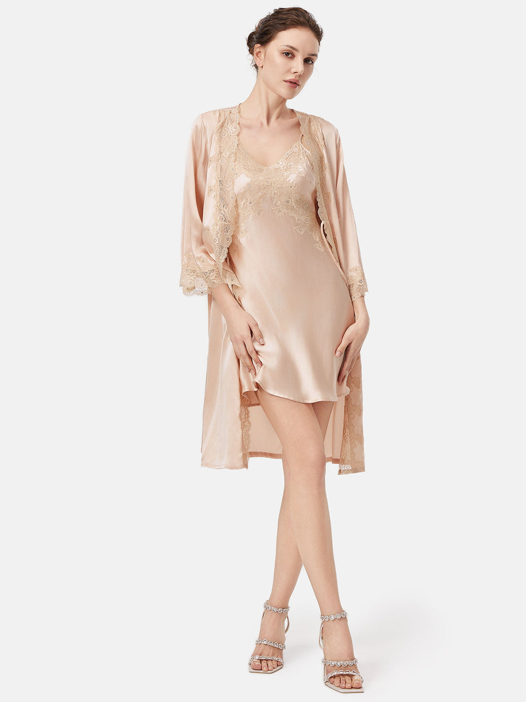 İpek Dantel İşlemeli Sabahlık