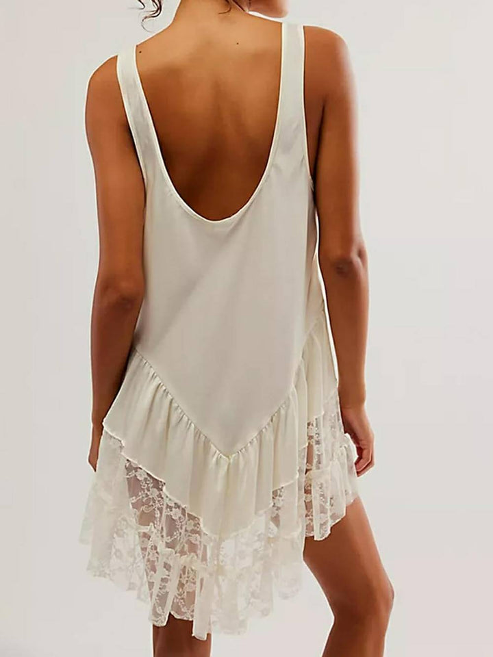 Dantelli Dökümlü Mini Elbise Ve Teddy Kazak