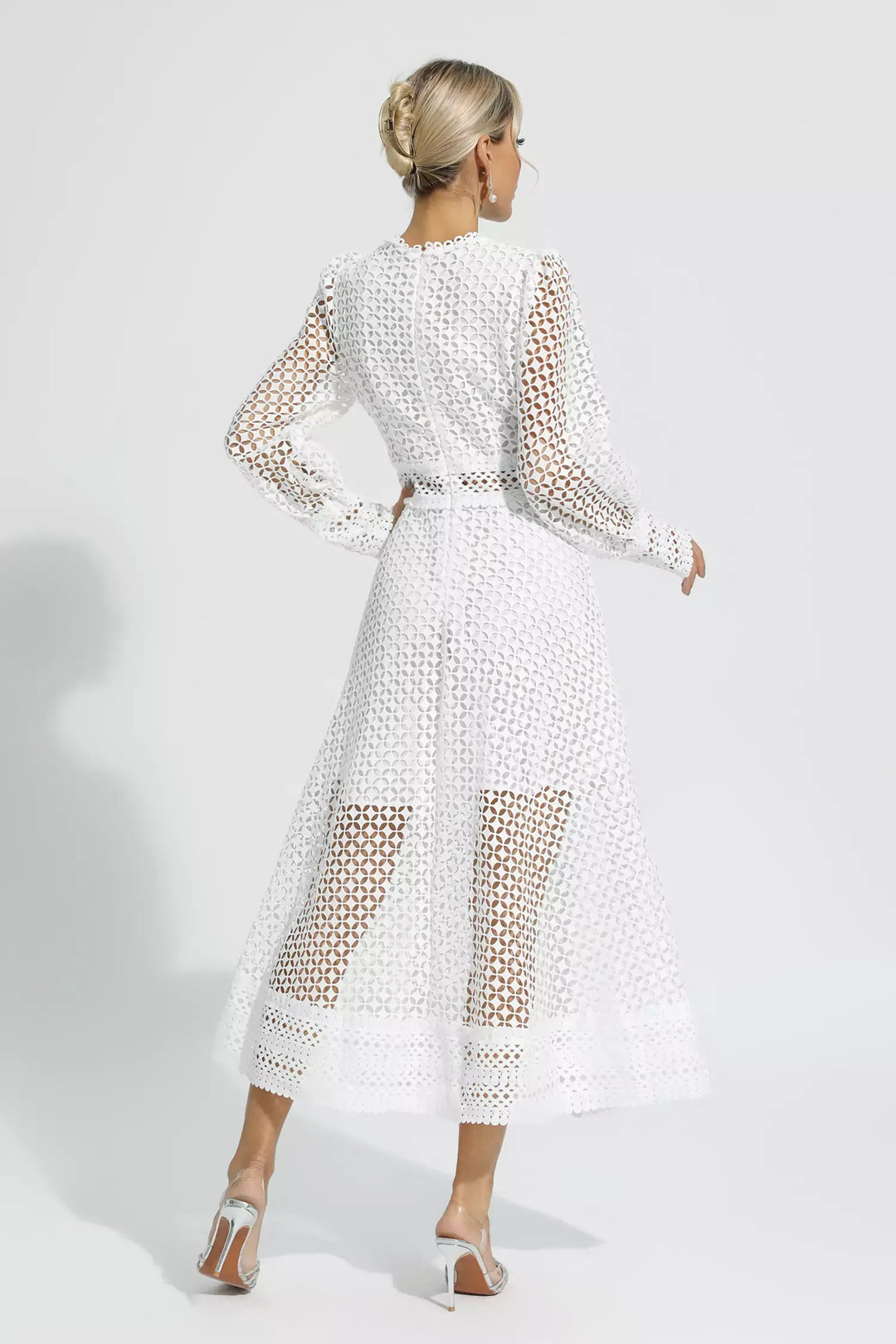 Monroe Beyaz İçi Boş Uzun Kollu Maxi Elbise