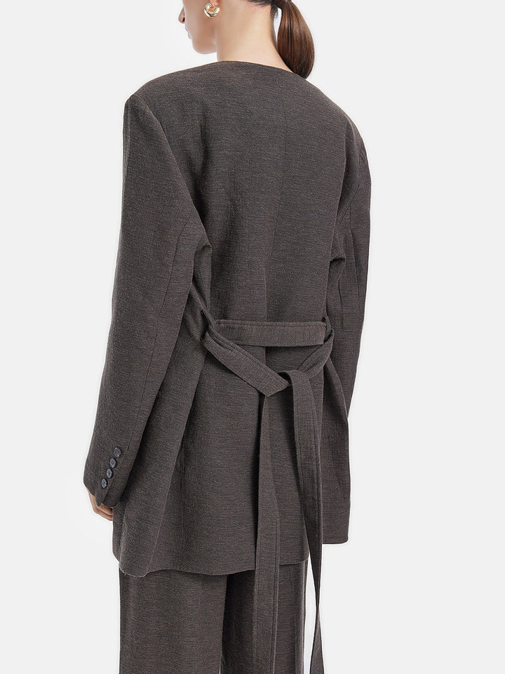 Dokulu Kuşaklı Yakasız Blazer