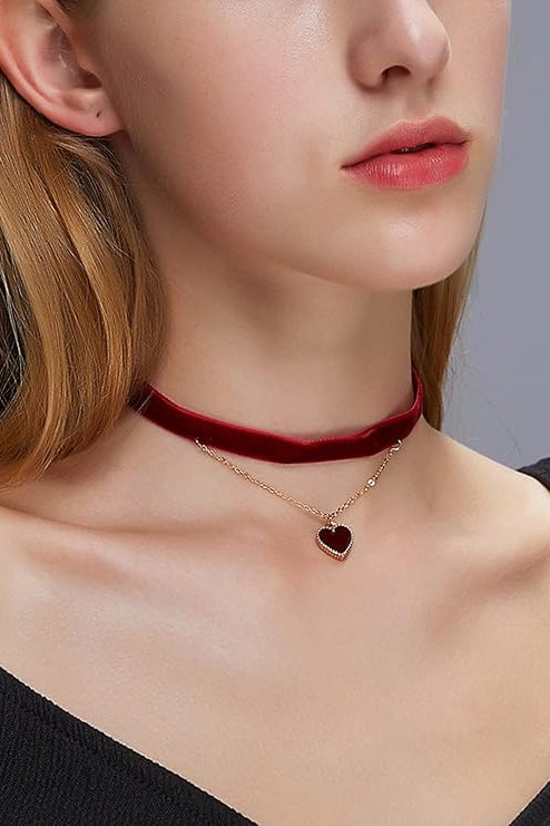 Çift Katlı Kalpli Kadife Gerdanlık