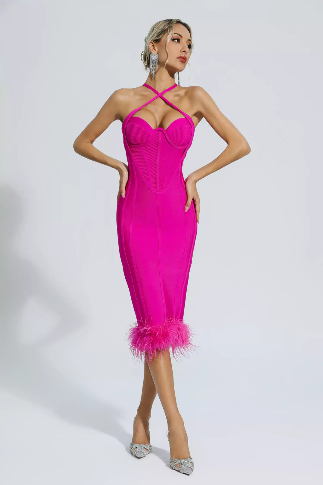 Aleah Pembe Boyundan Bağlamalı Bandaj Midi Elbise