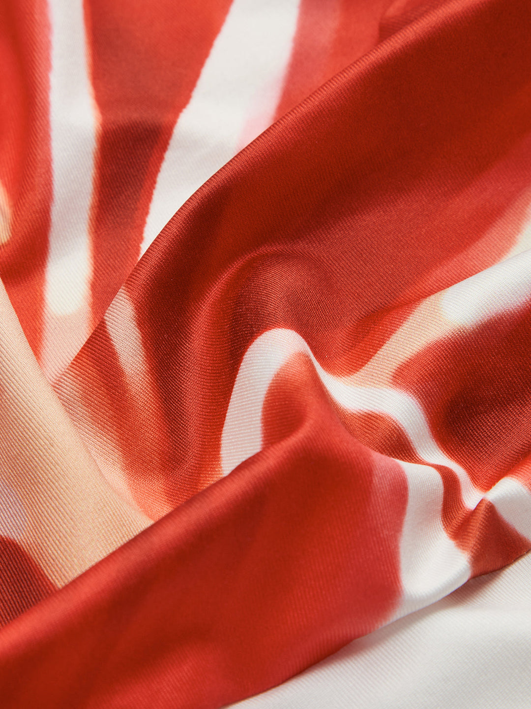 Çiçek Desenli Kolsuz Uzun Bölünmüş Elbise