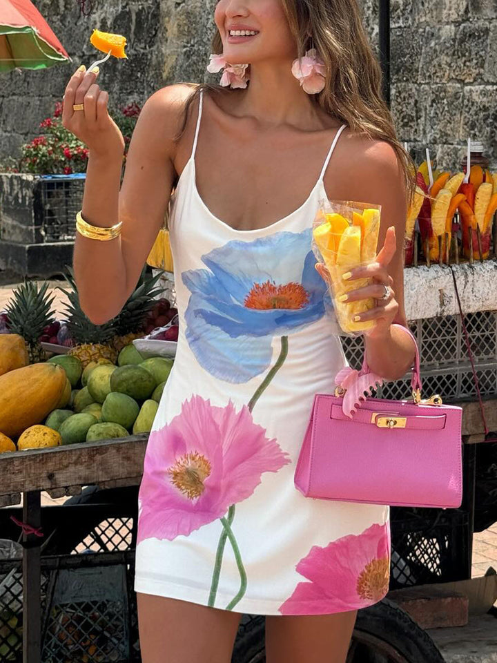 Sırtı Açık Çiçekli Kısa Elbise