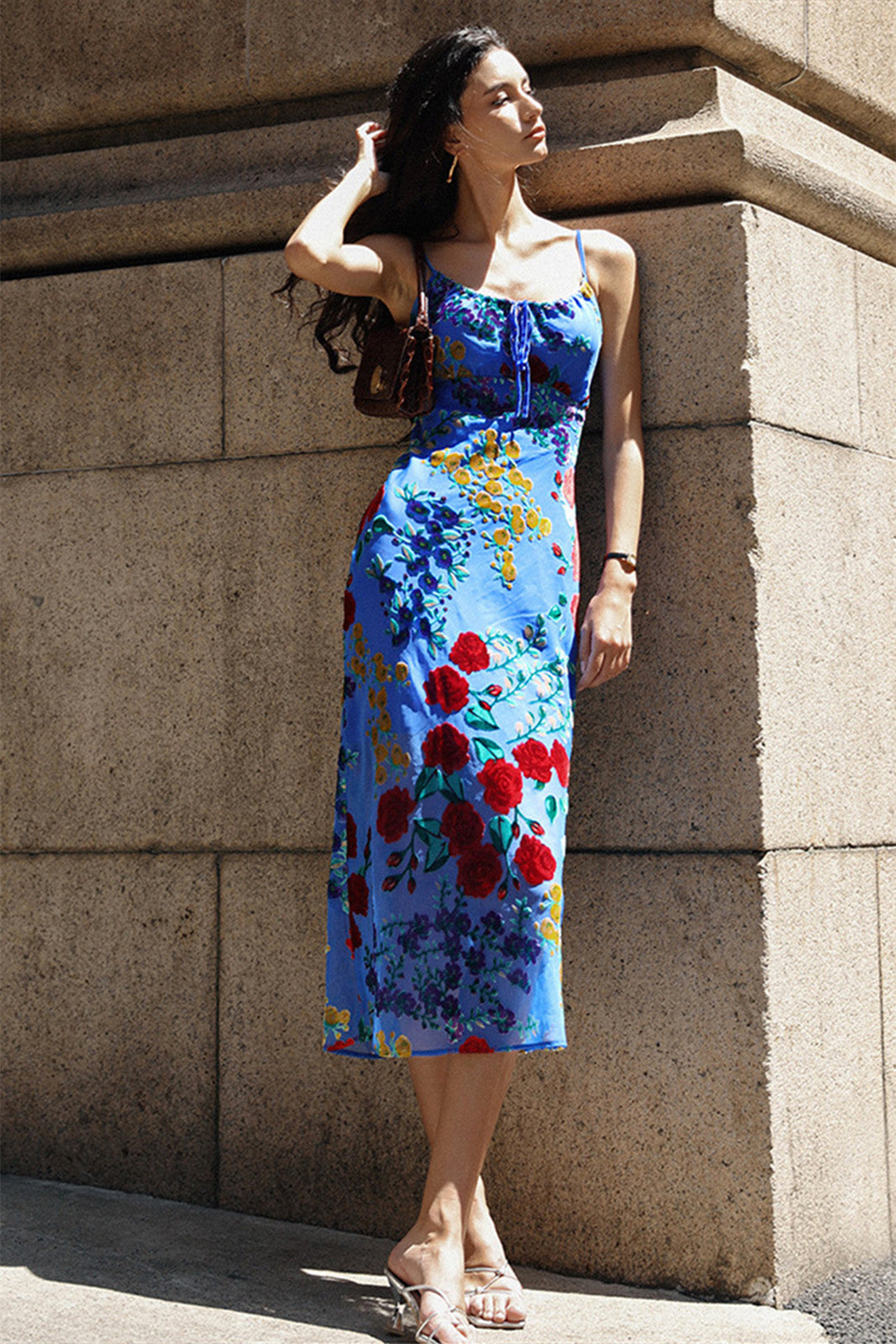 Julie Çiçekli Kadife Burnout Sırtı Açık Midi Elbise