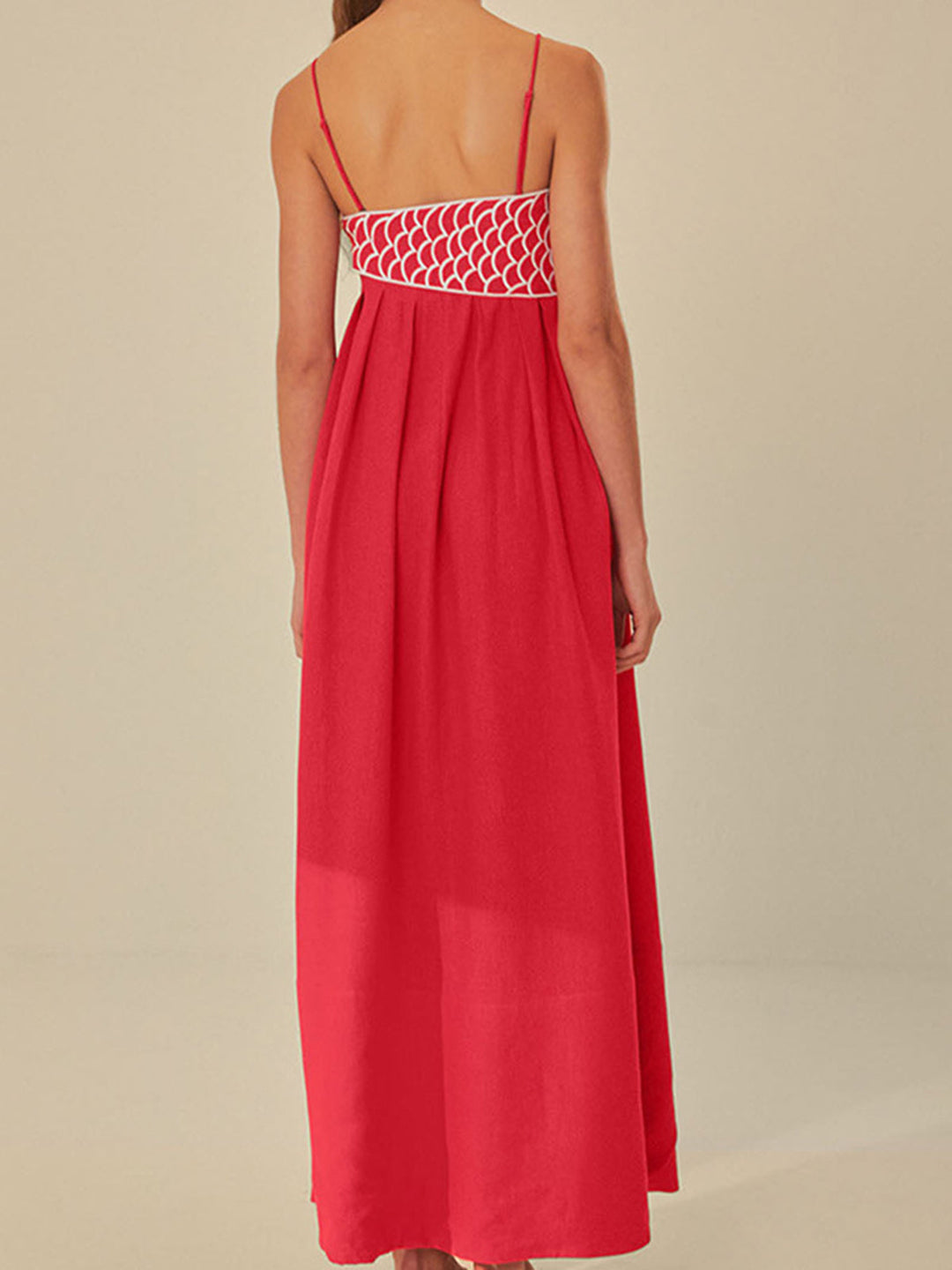 İşlemeli Balık Yarı Şeffaf Askılı Elbise