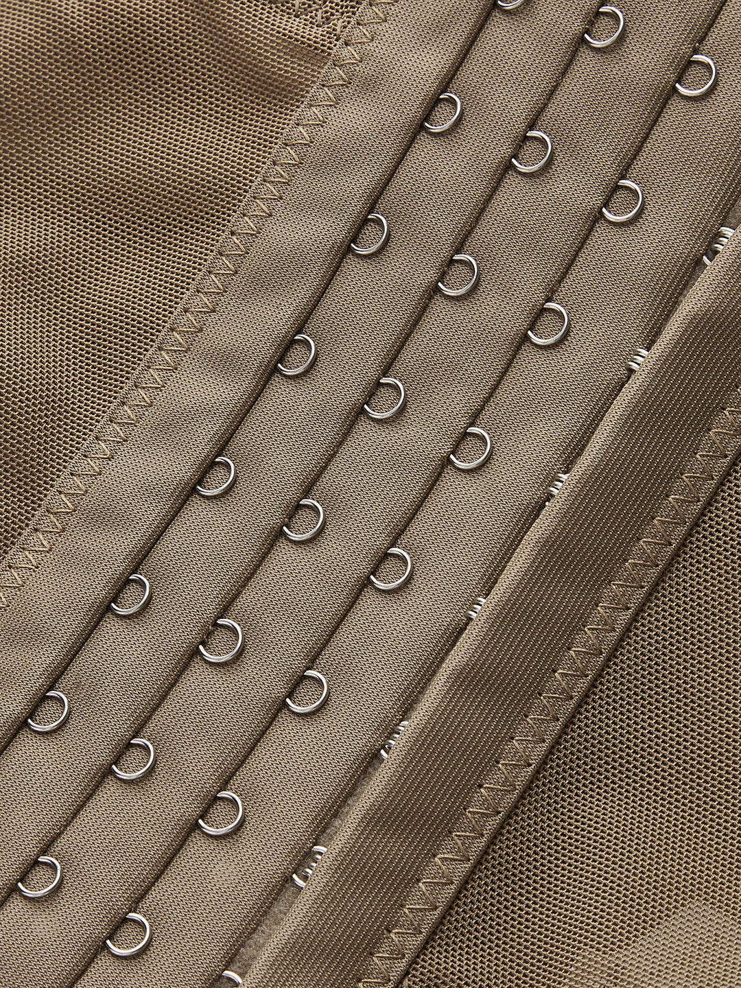 Metal Zincirli Yarı Şeffaf File Korse