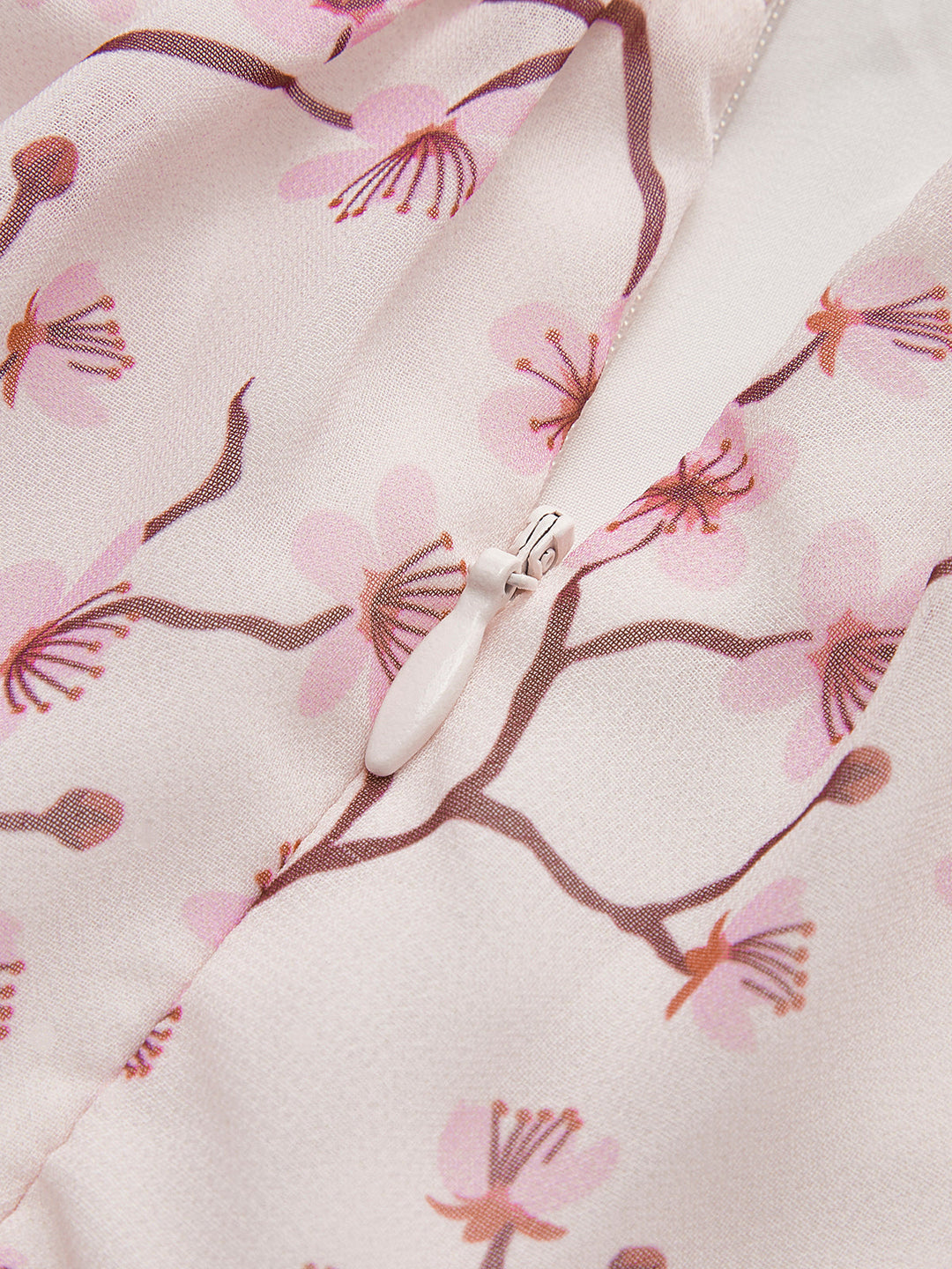 Sırtı Açık Fırfırlı Şifon Midi Elbise