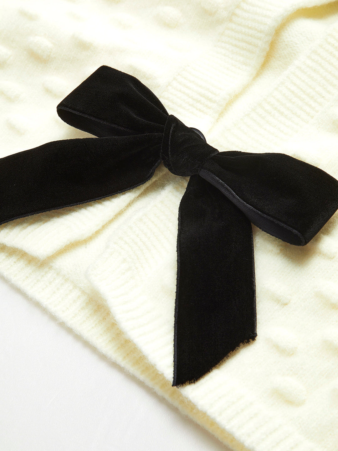 Fiyonklu Rahat Kısa Örgü Üst