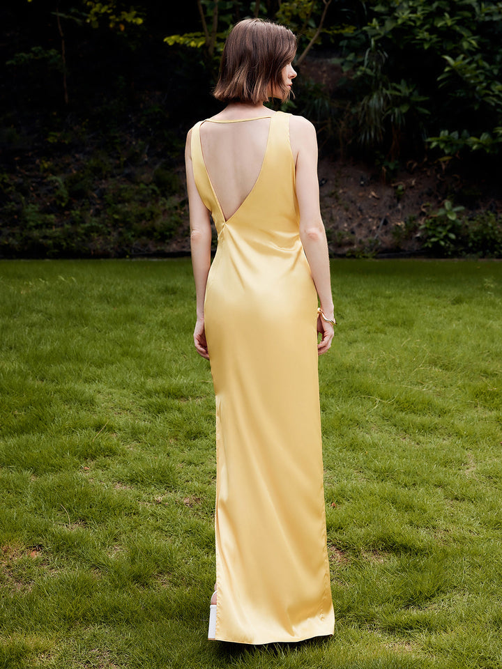 Asimetrik Volanlı Sırtı Açık Uzun Elbise