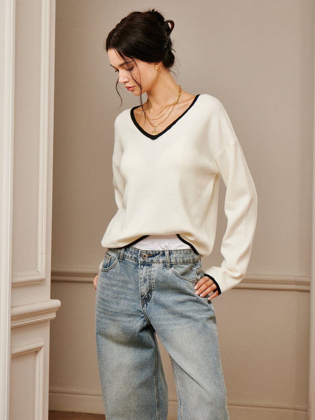 İşlemeli Kenar Drapeli Omuz Örgü Üst