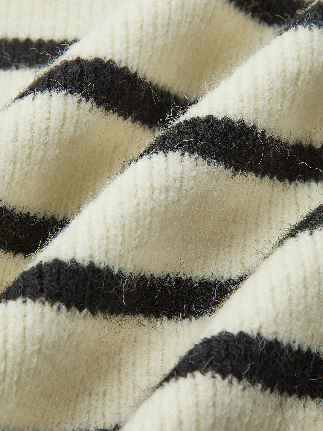 V Yaka Çizgili Kravat Kazak Yelek