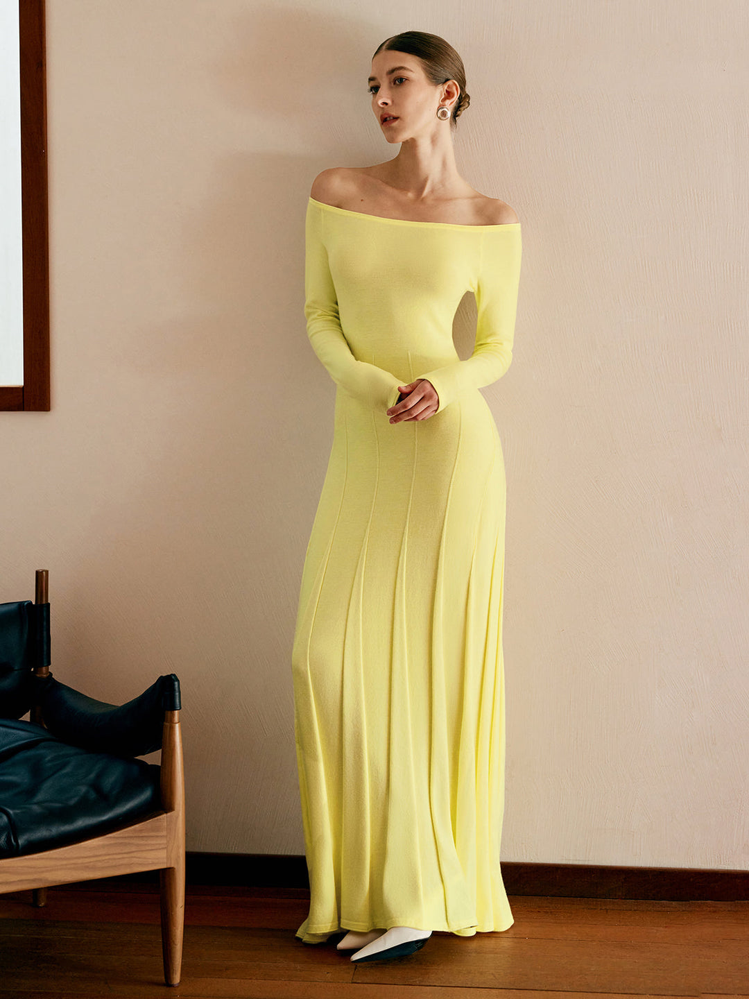 Omuz Açık Pileli Kazak Elbise