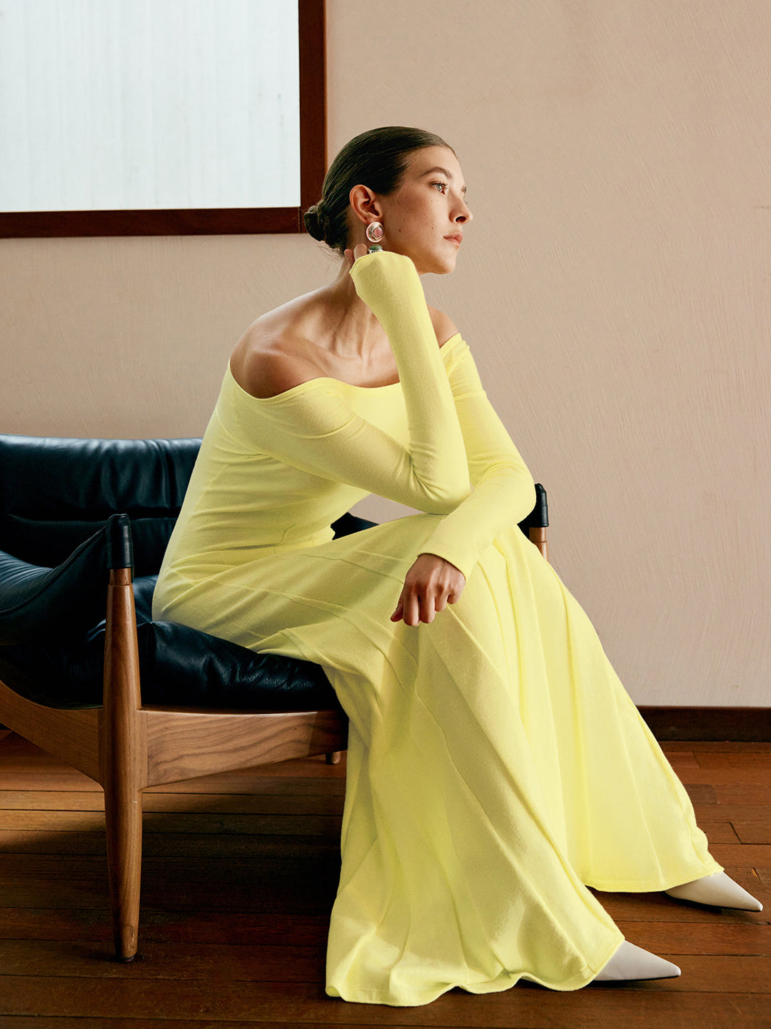 Omuz Açık Pileli Kazak Elbise