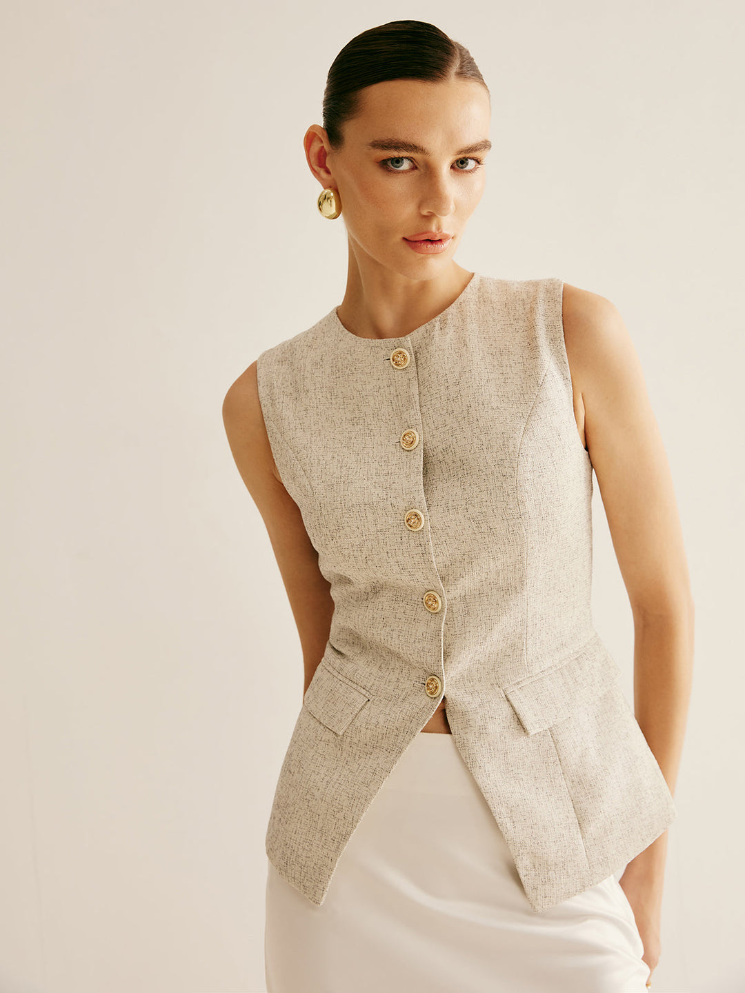 Şık Göğüslü Borulu Yırtmaçlı Yelek