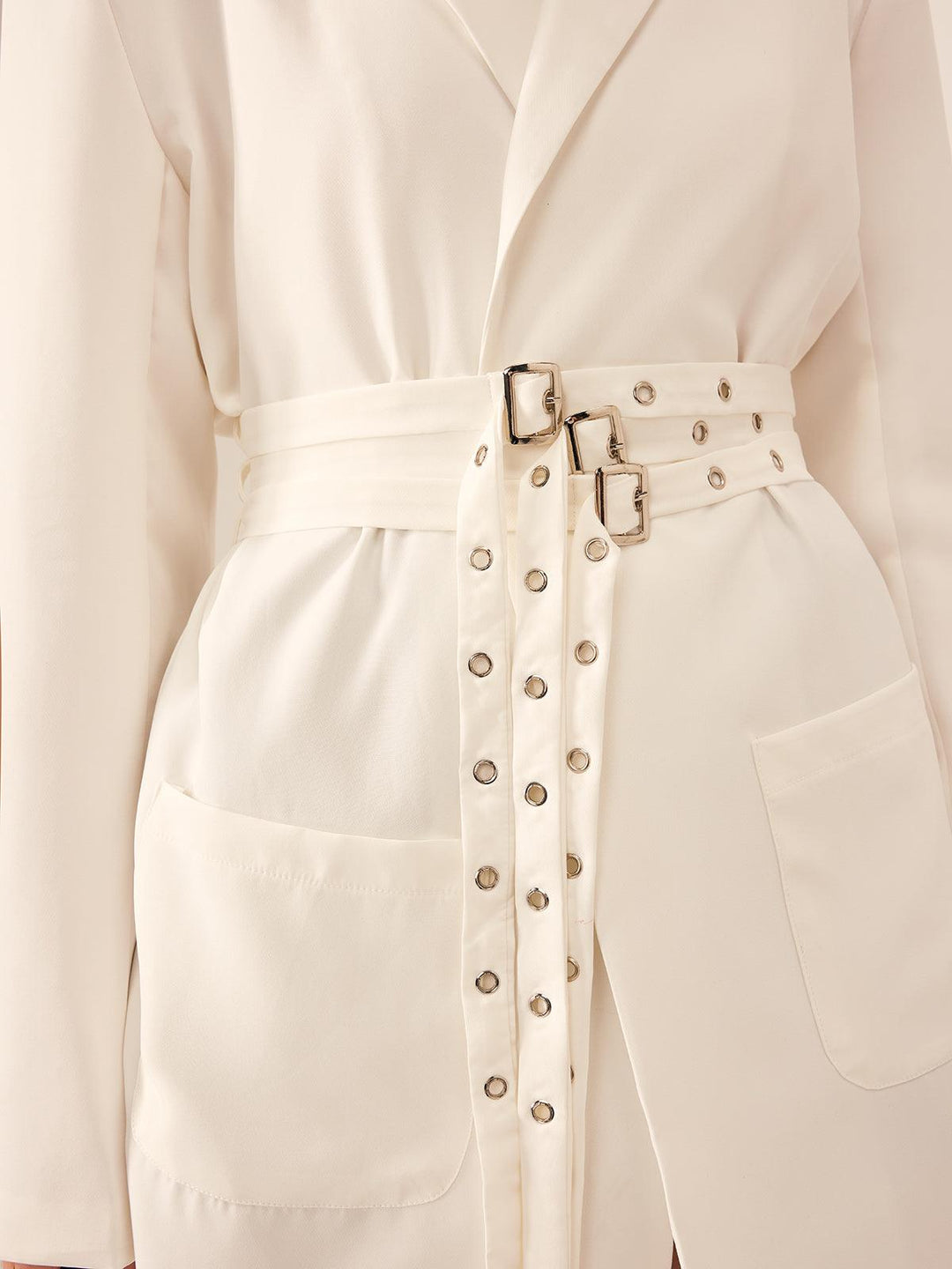 White Grace Belted Blazer Ceket