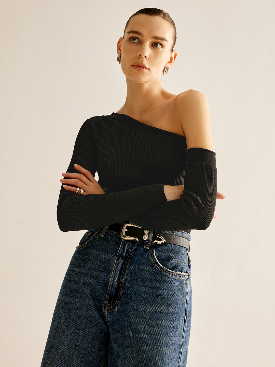 Düz Tek Omuzlu Örgü Üst