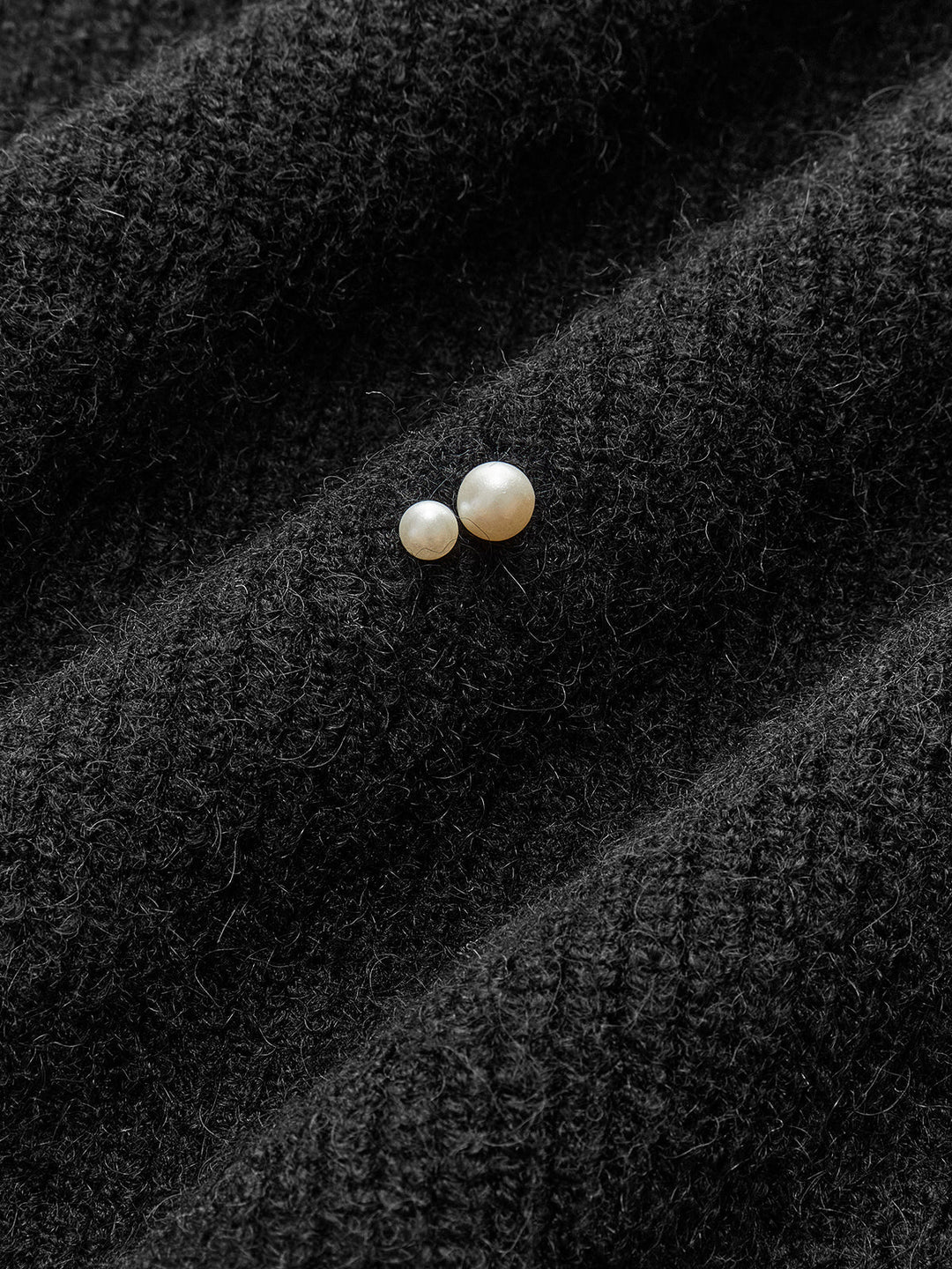 İnci Boncuklu Büzgülü Kazak