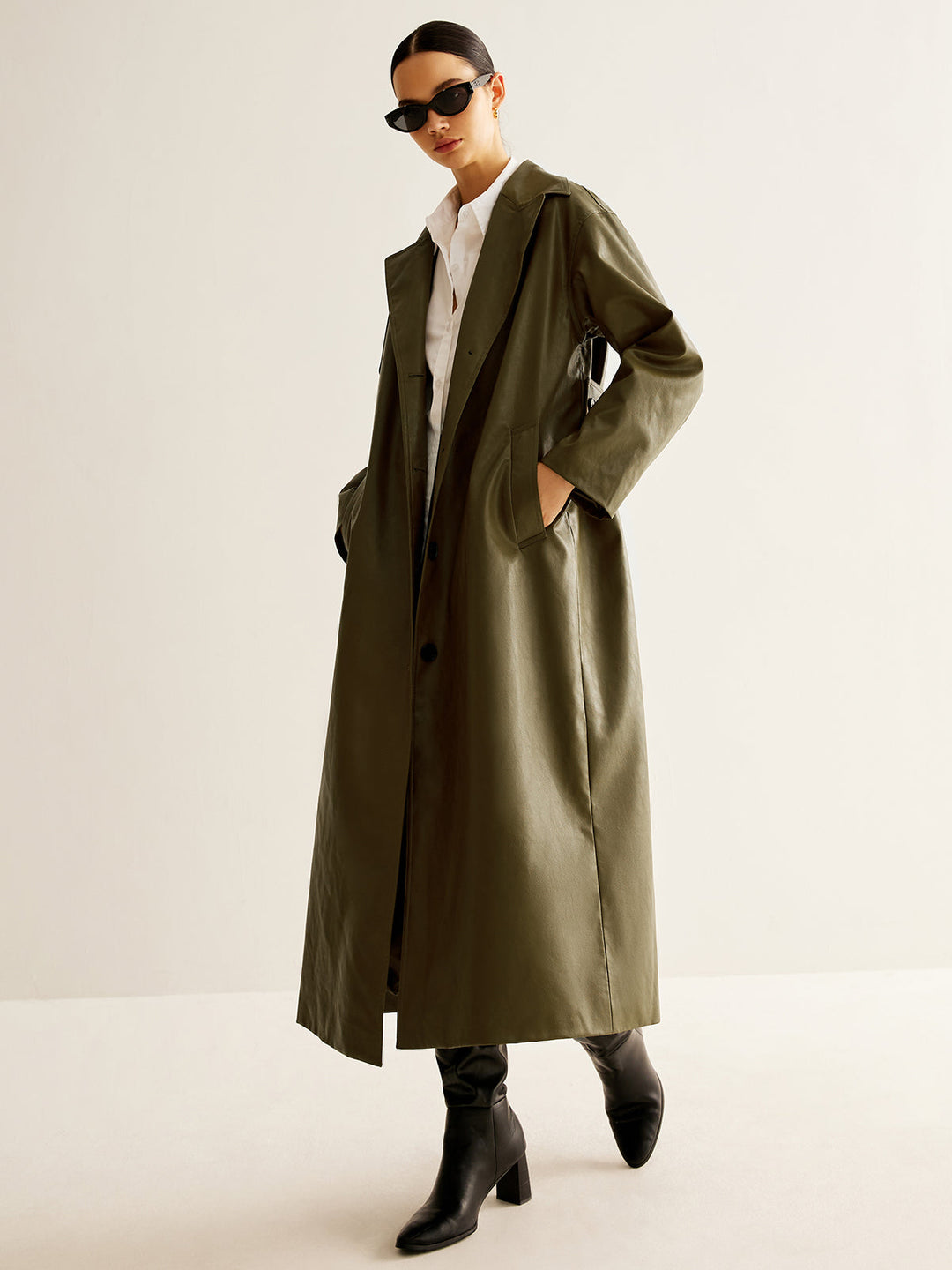 Büyük Boy Suni Deri Uzun Ceket