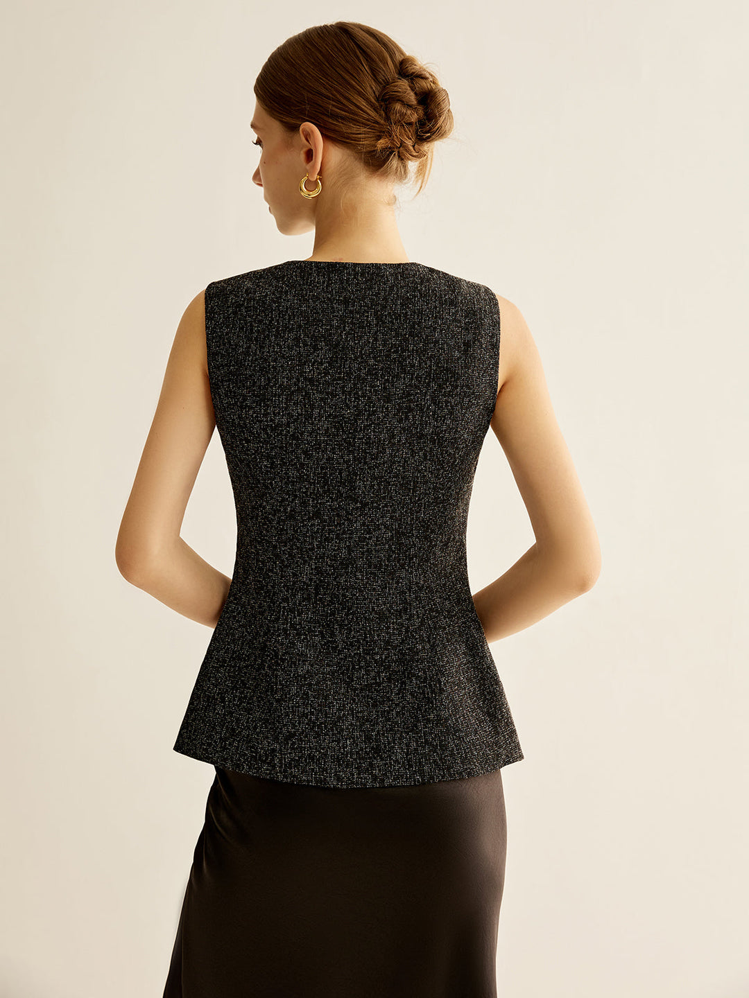 Şık Göğüslü Borulu Yırtmaçlı Yelek