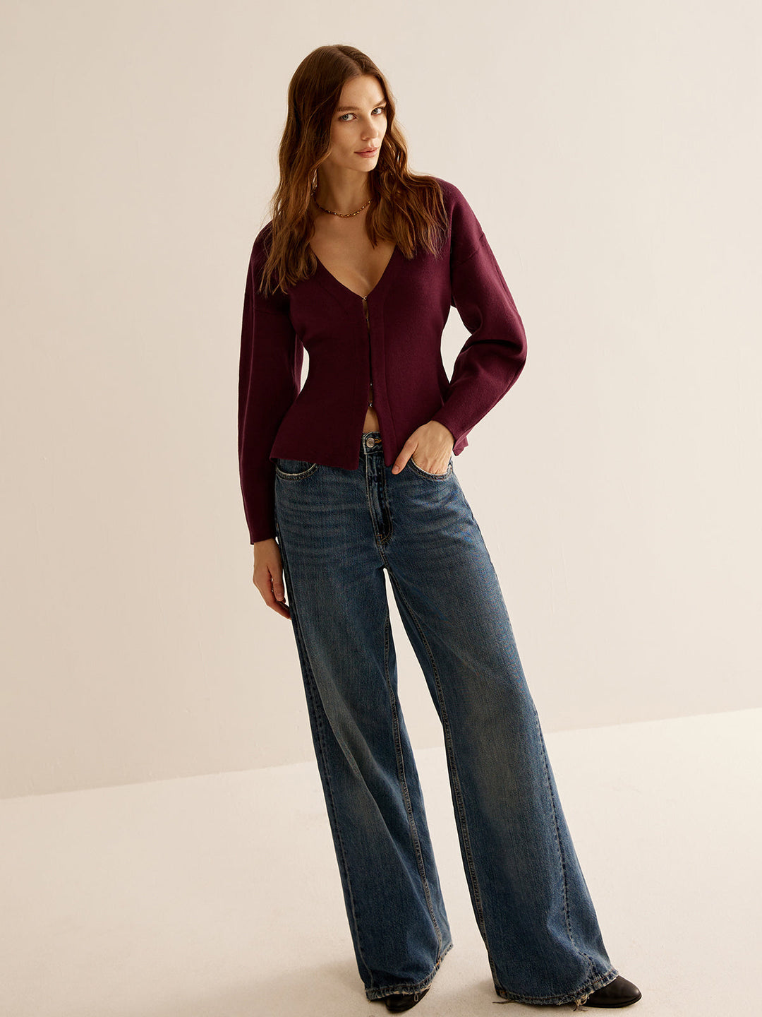 V Yaka Çok Yönlü Dar Kesim Hırka