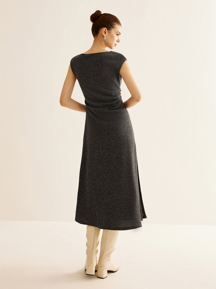 Kaburgalı Kolsuz Pileli İnce Elbise