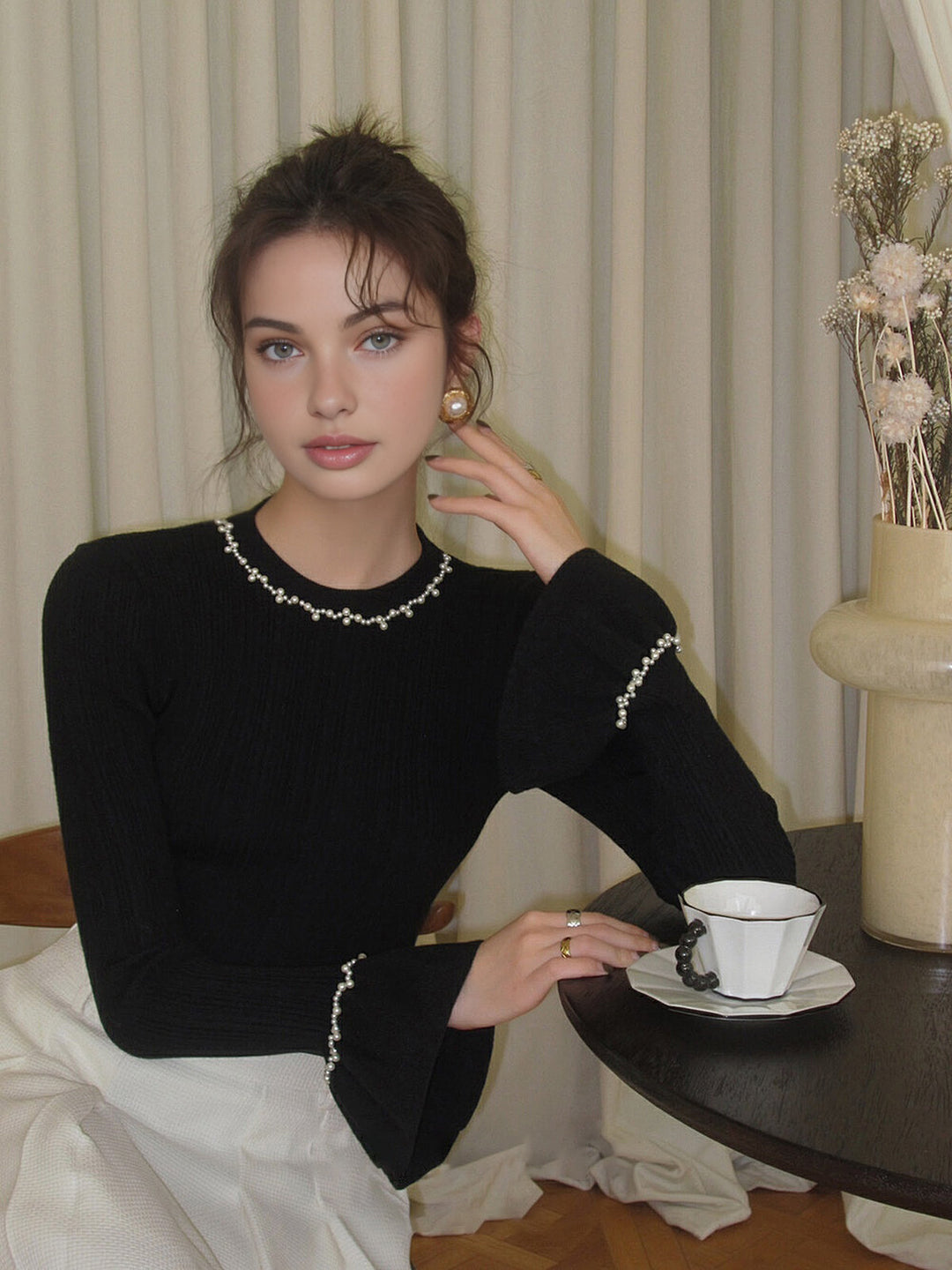 Boncuklu Dekorlu Volanlı Örgü Üst