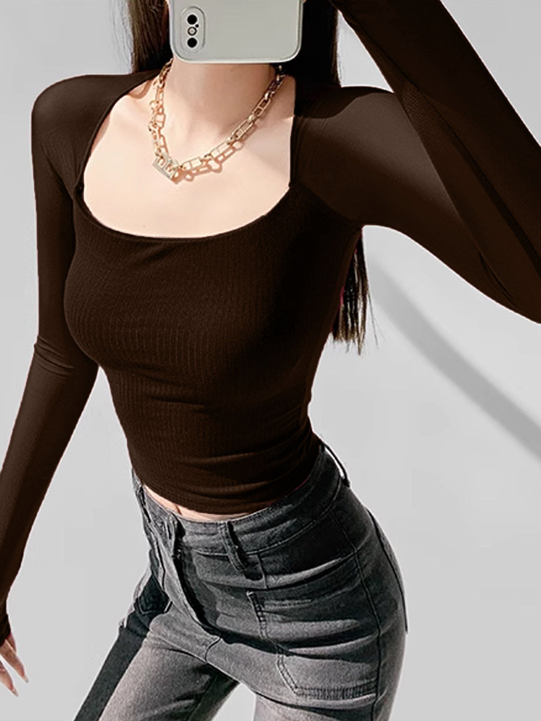 Kare Yaka Şeffaf Panel Kırpılmış Tişört