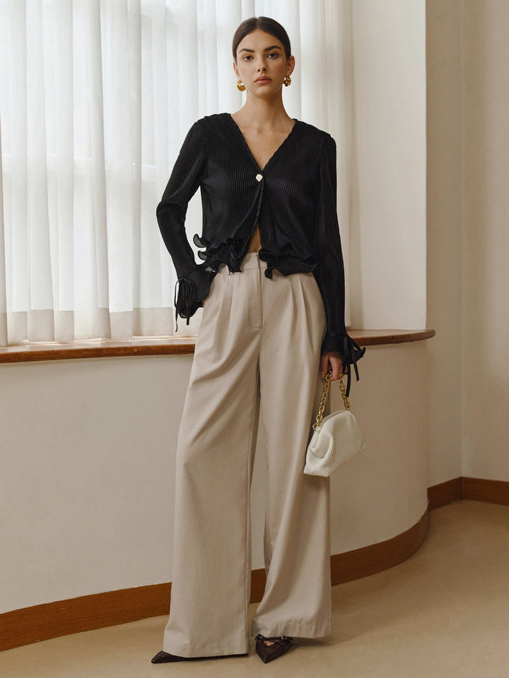 Volanlı Düğmeli Pliseli Bluz